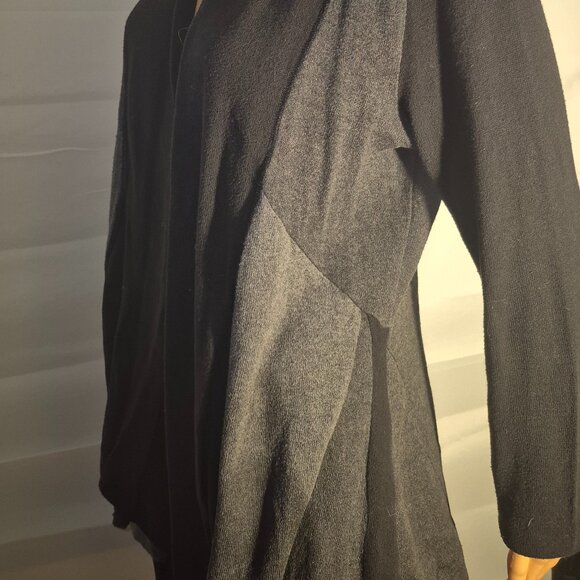 FENN WRIGHT MANSON cardigan style long sweater, black/gray in size Large - Picture 10 of 16